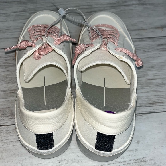 Dolce Vita Sneakers Size 6.5M NWOT - Picture 3 of 5